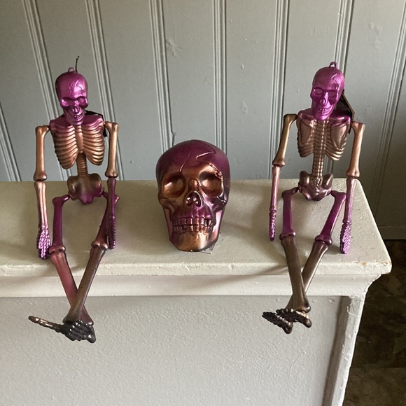 Set of 3- 2- 18” Metallic Finish Hanging Skeltons & GLOW IN THE DARK Skull 💀 - Picture 13 of 17